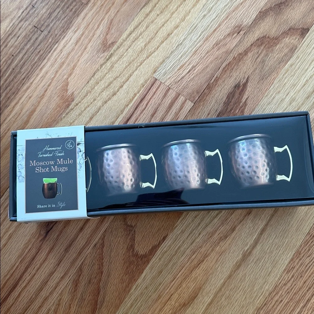 New 4 pack Moscow Mule shot mugs hammered tarnished finish